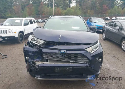 2020 Toyota Rav4 Hybrid Xse z USA, uszkodzony, nr VIN JTMEWRFV4LD526995